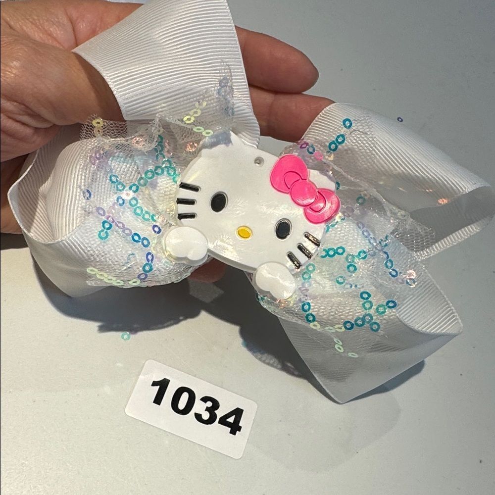 1034 White Color Hello Kitty Hair Bow Alligator Clip